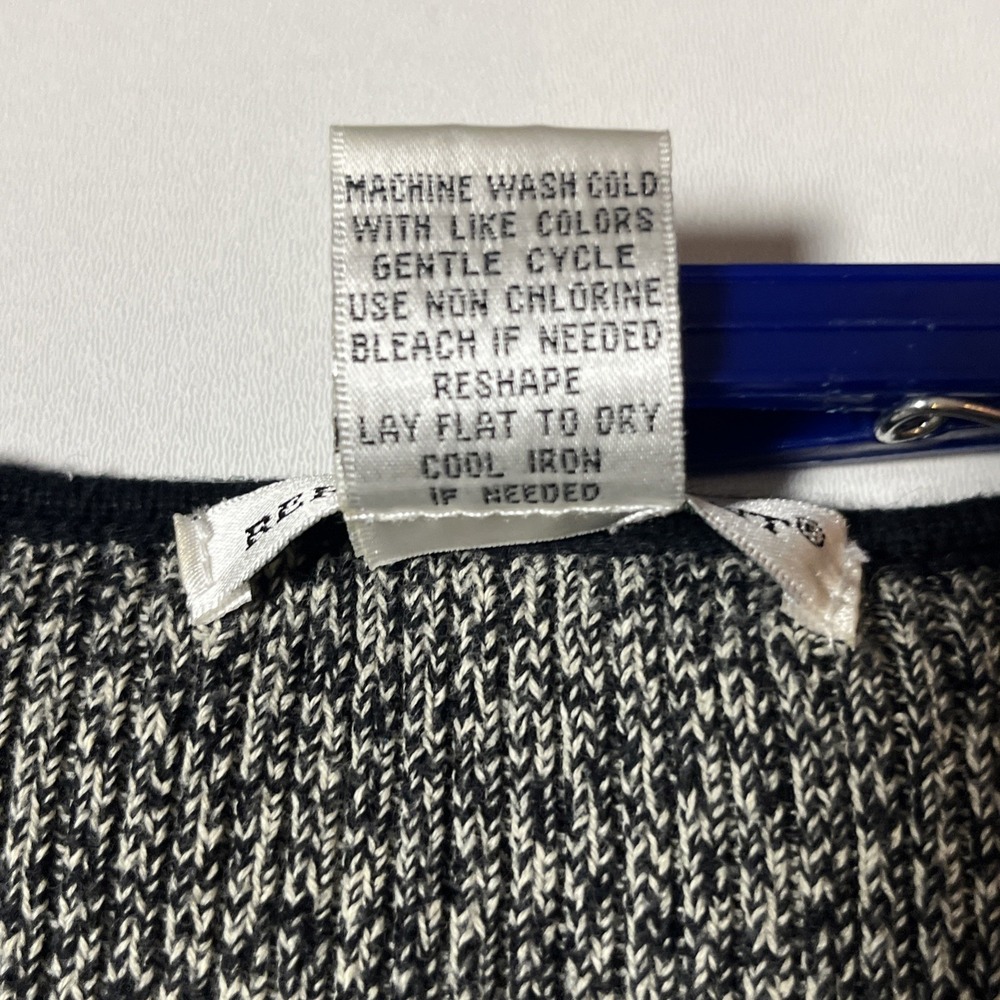 Vtg Reference Point 1/4 Button Henley Knit Sweater Size M Gray Sleeve Pocket Top - Picture 6 of 6
